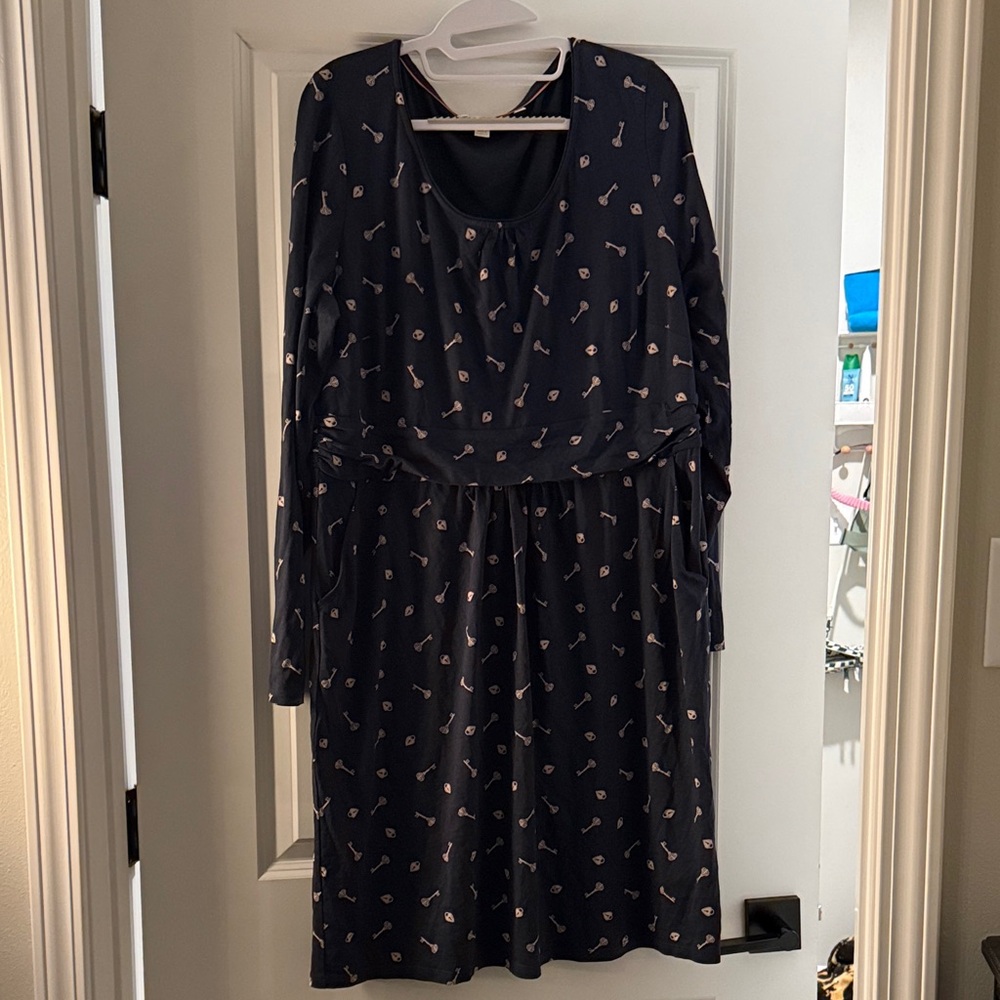 Boden Navy Blue Long Sleeve Dress with key detail - drop waist and pockets 16R